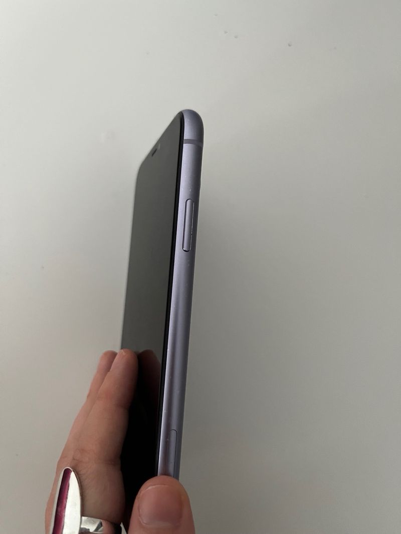 iPhone 11 Morado 128GB afbeelding 5
