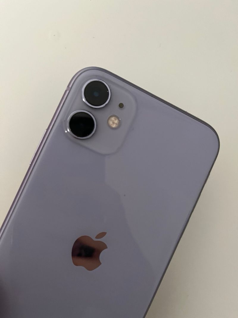 iPhone 11 Morado 128GB afbeelding 3