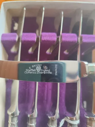 Set de 6 Cuchillos de Metal Plateado