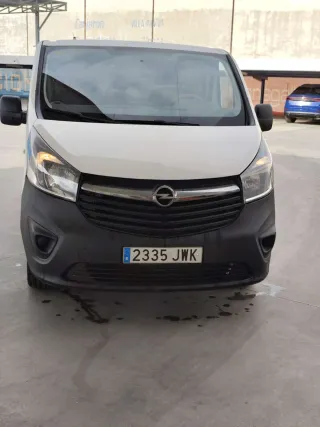 Opel Vivaro 2015