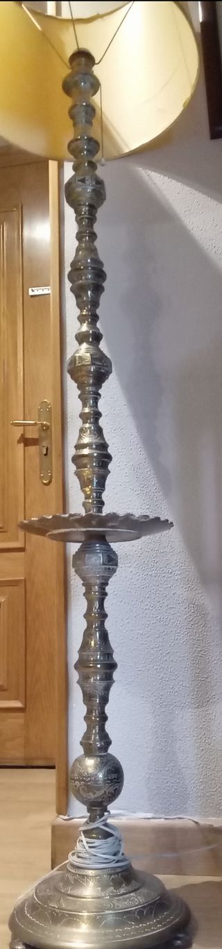 Lámpara antigua de laton