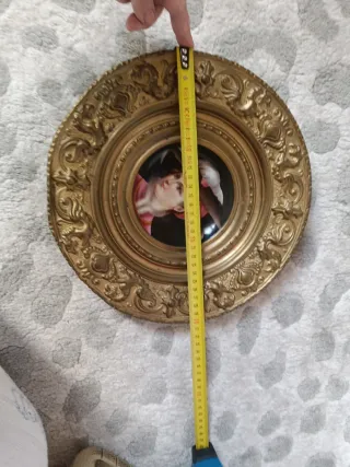 4 Platos Cerámica y Latón Repujado Antiguos (1937)