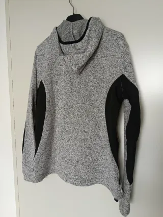 Felpa grigia con zip fucsia