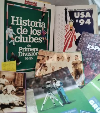 Lote de revistas y libros de fútbol
