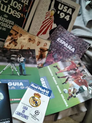 Lote de revistas y libros de fútbol