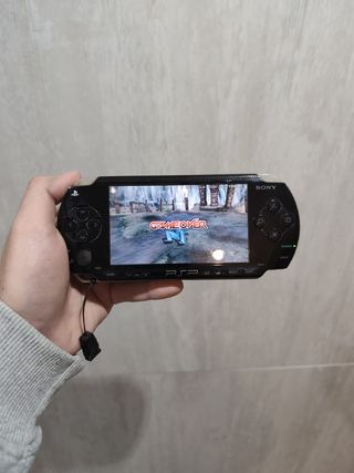 PSP 1004 Negra + Altavoz