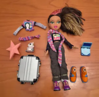 Bratz Fianna Tokyo A Go-Go Muñeca