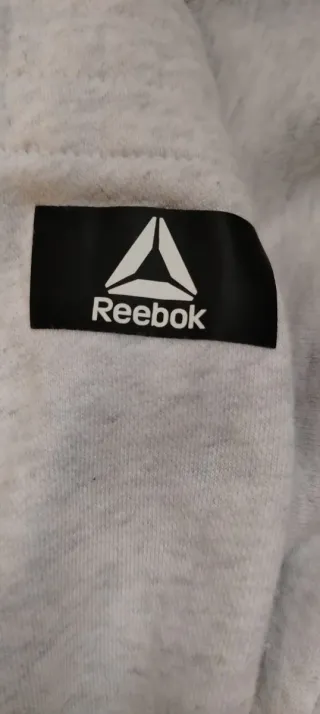 Pantaloni Reebok grigi e bianchi