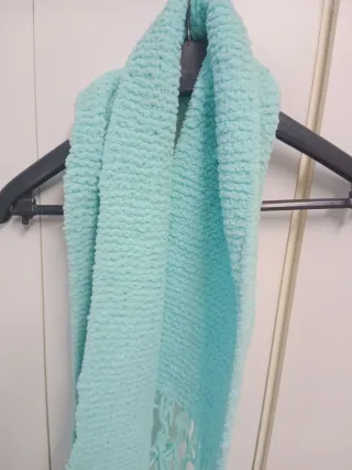 Bufanda pequeña color verde azulado