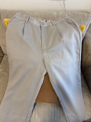 Pantalón gris Bershka
