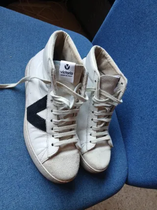 Bambas Victoria Talla 37 Blancas y Negras