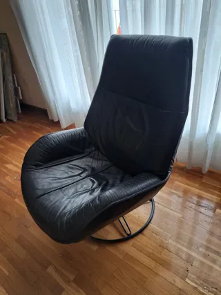 Sillón de piel negro