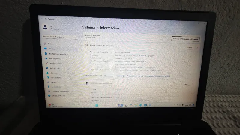 Fujitsu Laptop Negro de 16gb de memoria RAM 512. D afbeelding 2