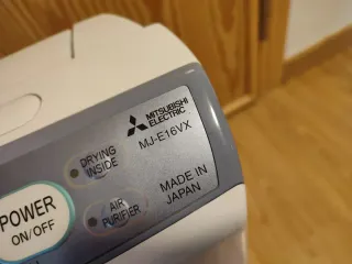 Deshumidificador Mitsubishi Blanco