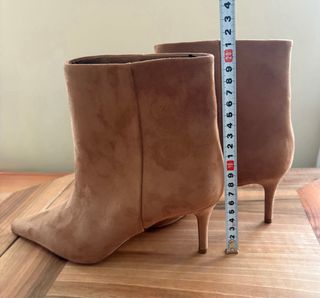 Stivaletti beige scuro effetto camoscio