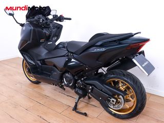 YAMAHA T-MAX 560 TECH MAX