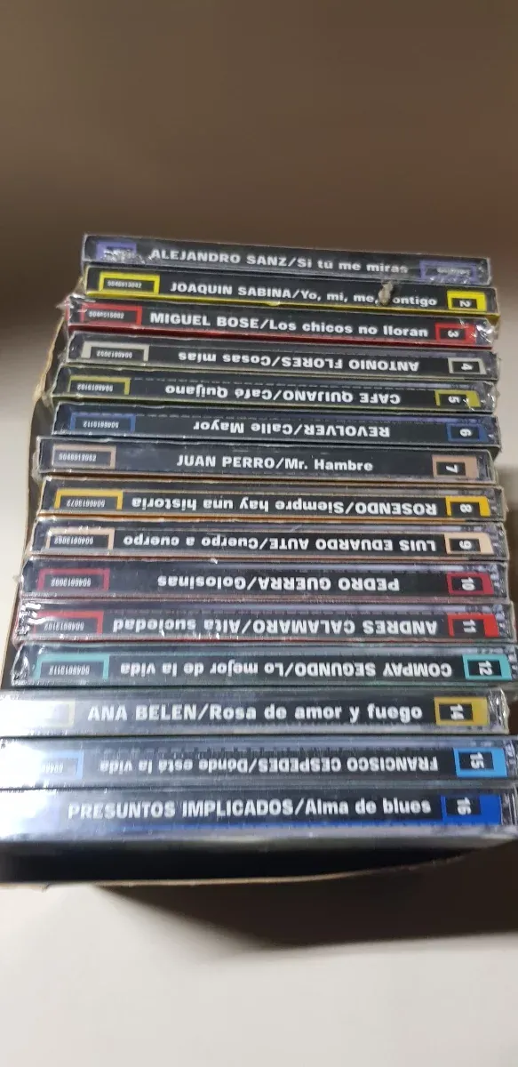 Lote 16 CDs Música Pop Rock Latino