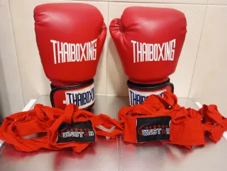 Guantes de Boxeo Muay Thai Rojos