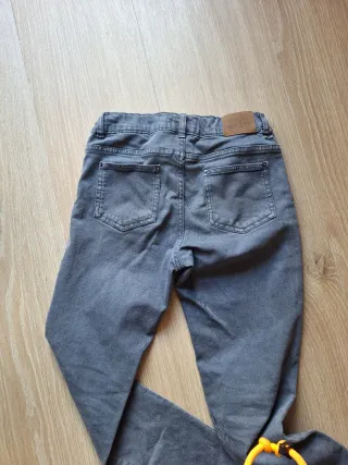 Pantalón niño gris