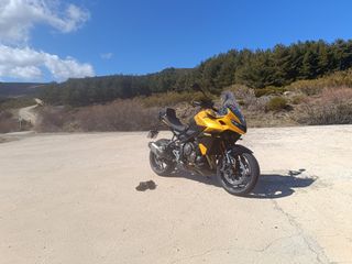 Triumph Tiger Sport 800 Amarilla