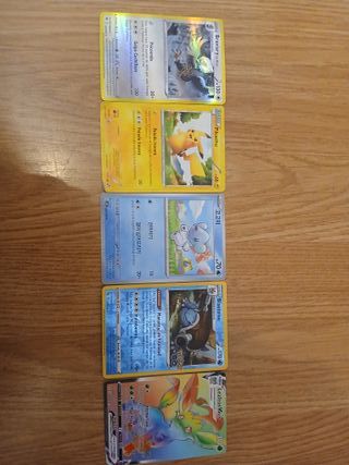 5 Cromos Pokémon: Blastoise, Pikachu, Leafeon V