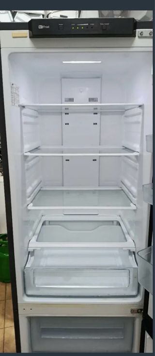 Nevera  Samsung nos froat  Garantía tranporte