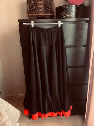 Falda Flamenco Negra con Volante Rojo Talla XL