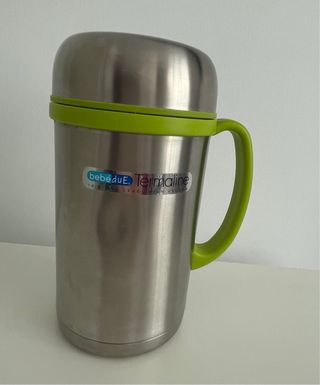 Termo de acero inoxidable con asa