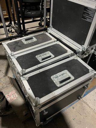 Máquina de humo Hazzer Cameo 1500