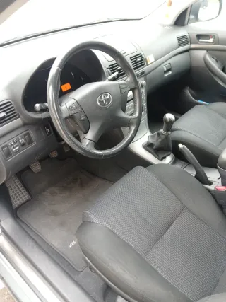 Toyota Avensis 2008