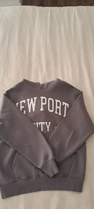 Sudadera Zara niño Talla 9-10 / 140 cm