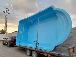 Piscina de poliéster lista para instalar