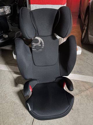 Silla de coche Cybex negro.
