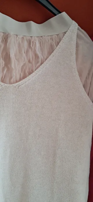 Conjunto falda y camiseta beige crudo