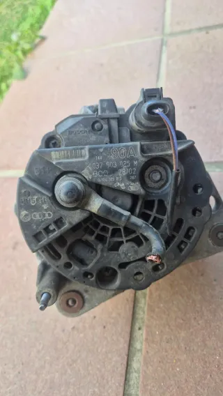 Alternador motor 1.4 16v 75CV Gasolina grupo VAG