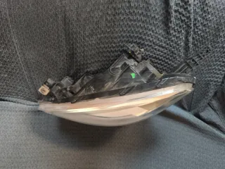 Faro delantero Nissan Micra 100-18022