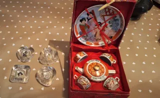 Juego té japonés y 4 mini ceniceros