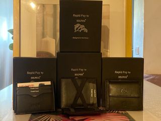 Cartera y tarjetero de piel Dolphin