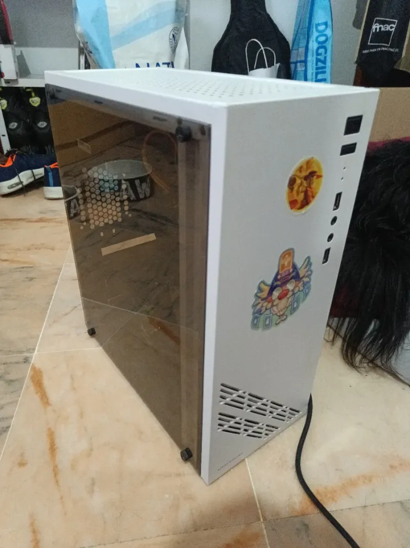 Torre PC Ryzen 5 5600G RX 6500 XT