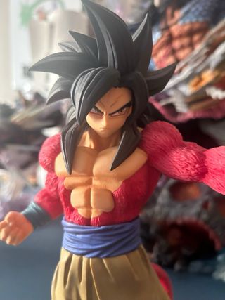 Figura Dragon Ball Goku SSJ4 Ichiban Kuji