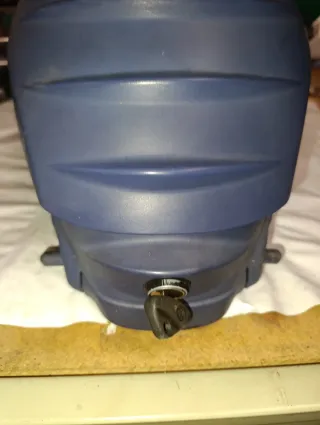 Baúl sobre depósito BMW F650CS Scarver