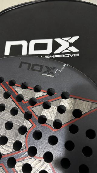 Pala Nox AT10 Genius 18K 2025 Agustin Tapia