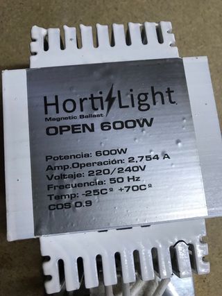 Lámpara de calor para plantas