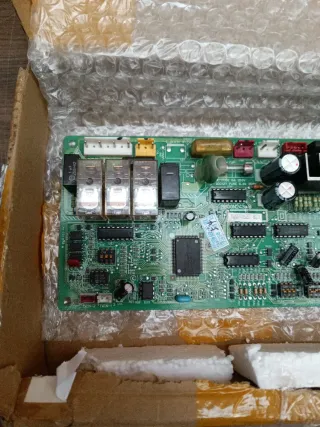 Placa Electrónica Aire Acondicionado BB76N244G03