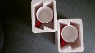 2 Tazze Nescafè Rosse