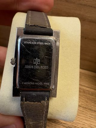 Reloj Jesús del Pozo - Diseño Suizo Minimalista