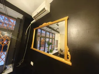 Espejo decorativo dorado