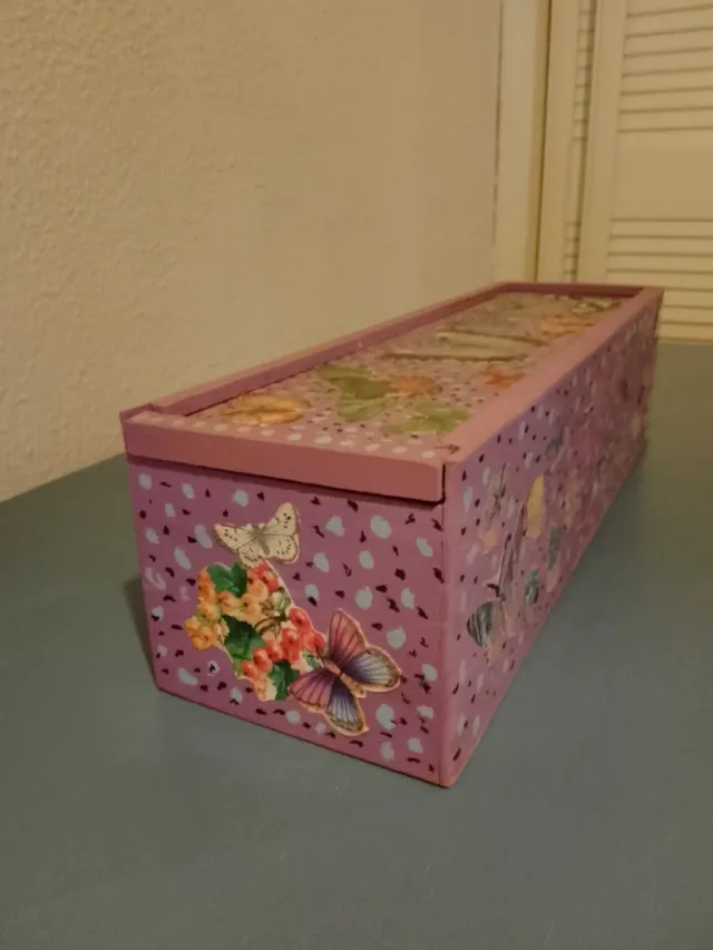 Caja de madera vintage