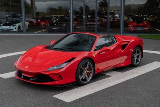 FERRARI F8 SPIDER V8 720CV