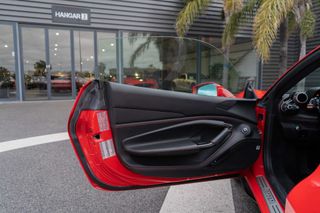 FERRARI F8 SPIDER V8 720CV